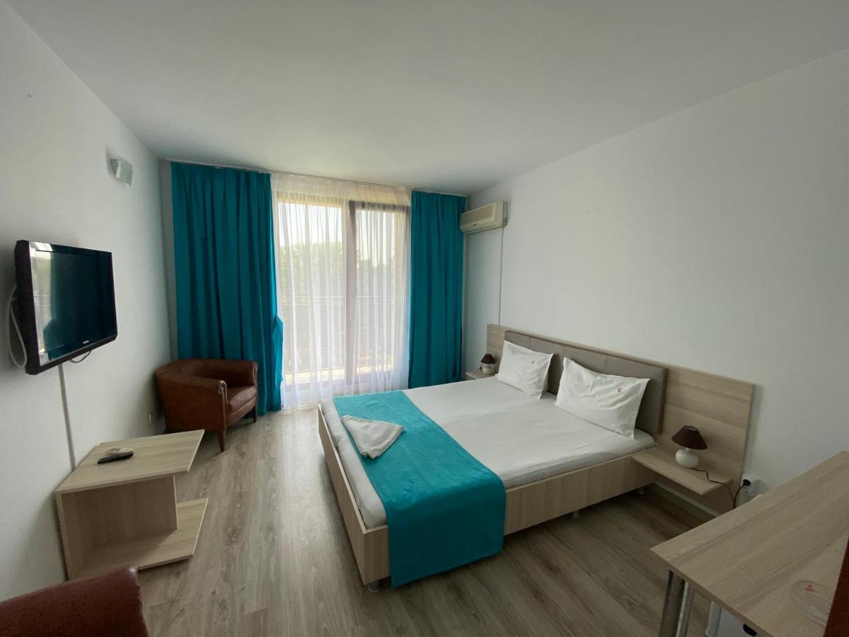 Q Hotel Neptun Buitenkant foto